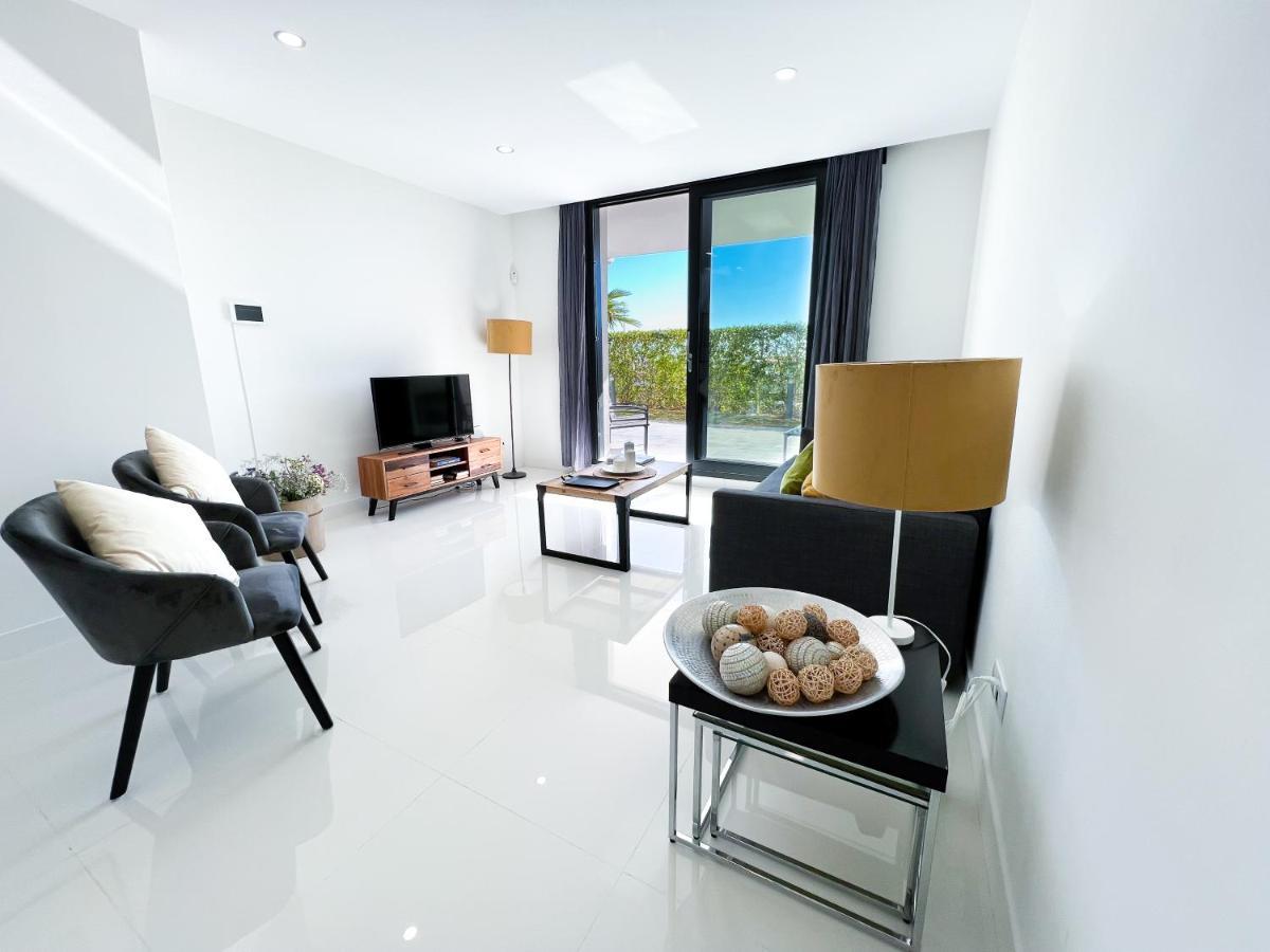 Apartment In Manilva, Just A Few Steps From The Beach Exterior photo